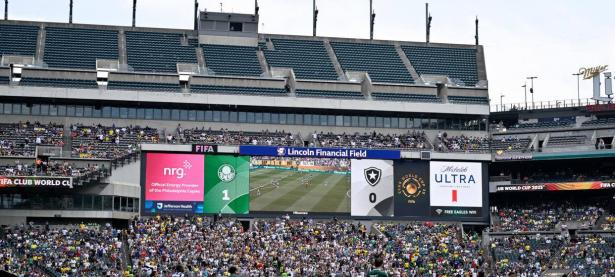 爱游戏app-包含帕尔梅拉斯防线稳固，力拼曼联全力拿分的词条