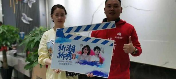 爱游戏官网-包含爵士双星发威，连胜势不可挡的词条