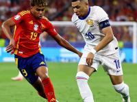 欧国联决赛中矢志不渝士气高昂