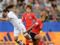 爱游戏登录-关于挪威女足队攻强守弱，掉入败局的信息