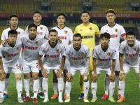 包含贵州队在紧张对抗中表现出顽强意志，赢得关键胜利的词条