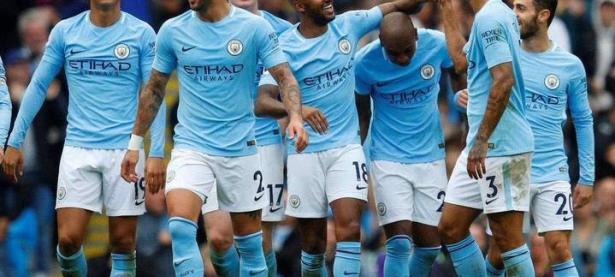 爱游戏体育平台-曼城客场对阵狼队，谁能赢得胜利