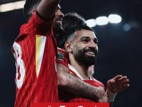 爱游戏体育地址-利物浦队大获全胜，球员们表现抢眼赢得观众掌声