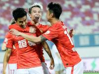 爱游戏网页版入口-广州恒大遭遇连败，冲超前景堪忧的简单介绍