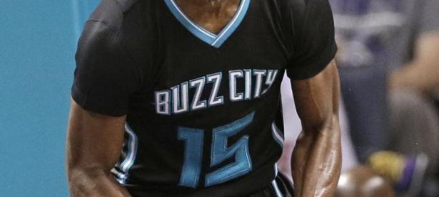 爱游戏官方登录入口-黄蜂队签下新秀球员，引发球迷热议