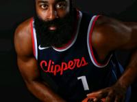 爱游戏官网-关于火箭前锋哈登：汤普森是一位伟大的篮球运动员，期待他早日回归赛场的信息