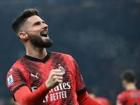 爱游戏官方入口-佛罗伦萨攻防转换流畅，表现给教练队友交代的简单介绍