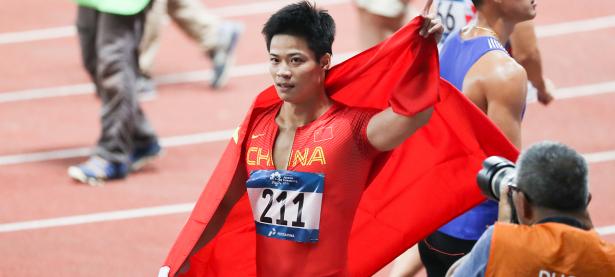 爱游戏官网入口-运动员用实力证明自己，获得赛场上的荣耀(运动员除了获取荣誉还能赚钱,你如何看待这种行为?)