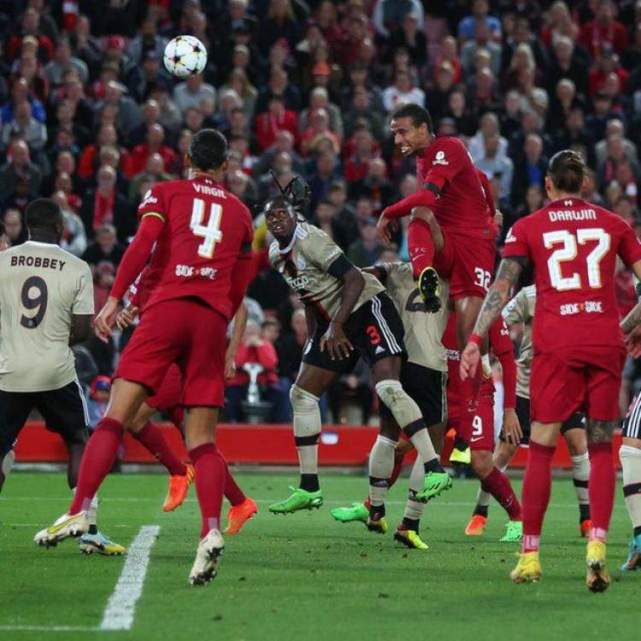 加拿大队员在国际比赛中夺得头把交椅(加拿大队员在国际比赛中夺得头把交椅的是谁)