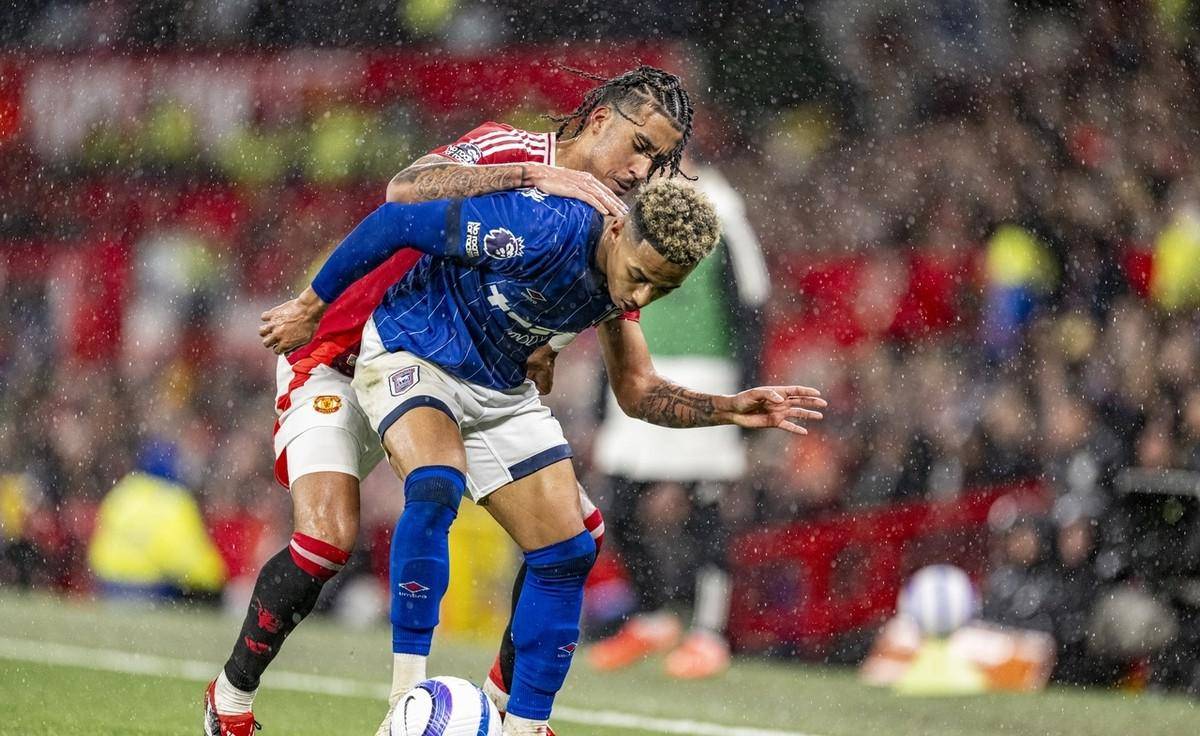 柏林竞技客场反击,夺得三分(柏林竞技客场反击,夺得三分是哪一年) 柏林竞技客场反击,夺得三分(柏林竞技客场反击,夺得三分是哪一年)