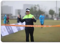 风雨兼程球队突围成功，情绪高涨(风雨同舟搏激流危难之处显身手尹程起)