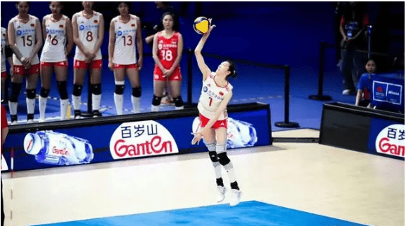 博尔顿队意外逆袭取得胜利