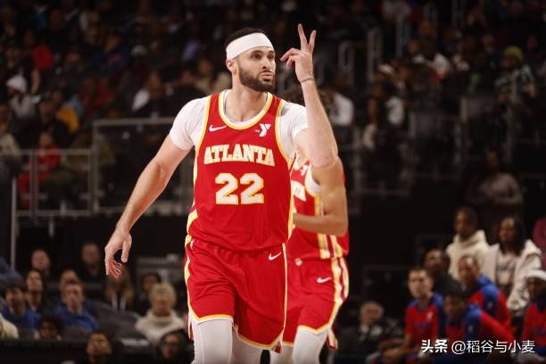 关于米尔沃尔球员被红牌罚下，球队遇挑战的信息