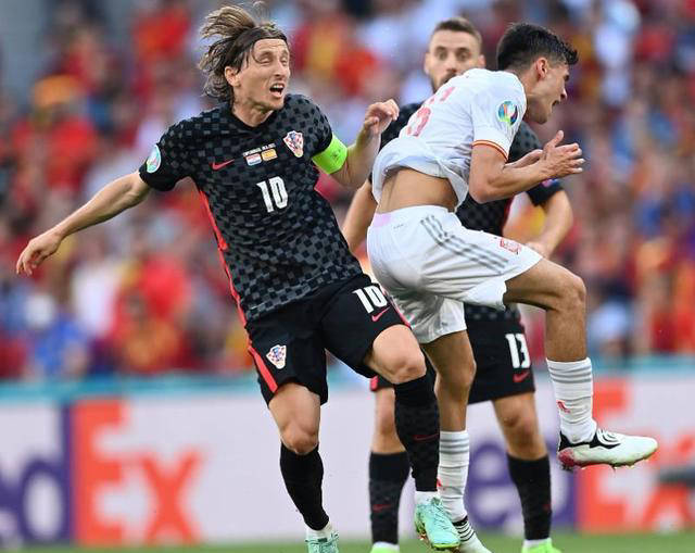 克罗地亚队在欧洲杯预选赛中惊险晋级