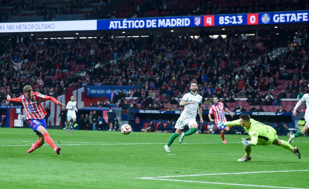 赫塔费球员感受到胜利带来的喜悦 赫塔费球员感受到胜利带来的喜悦