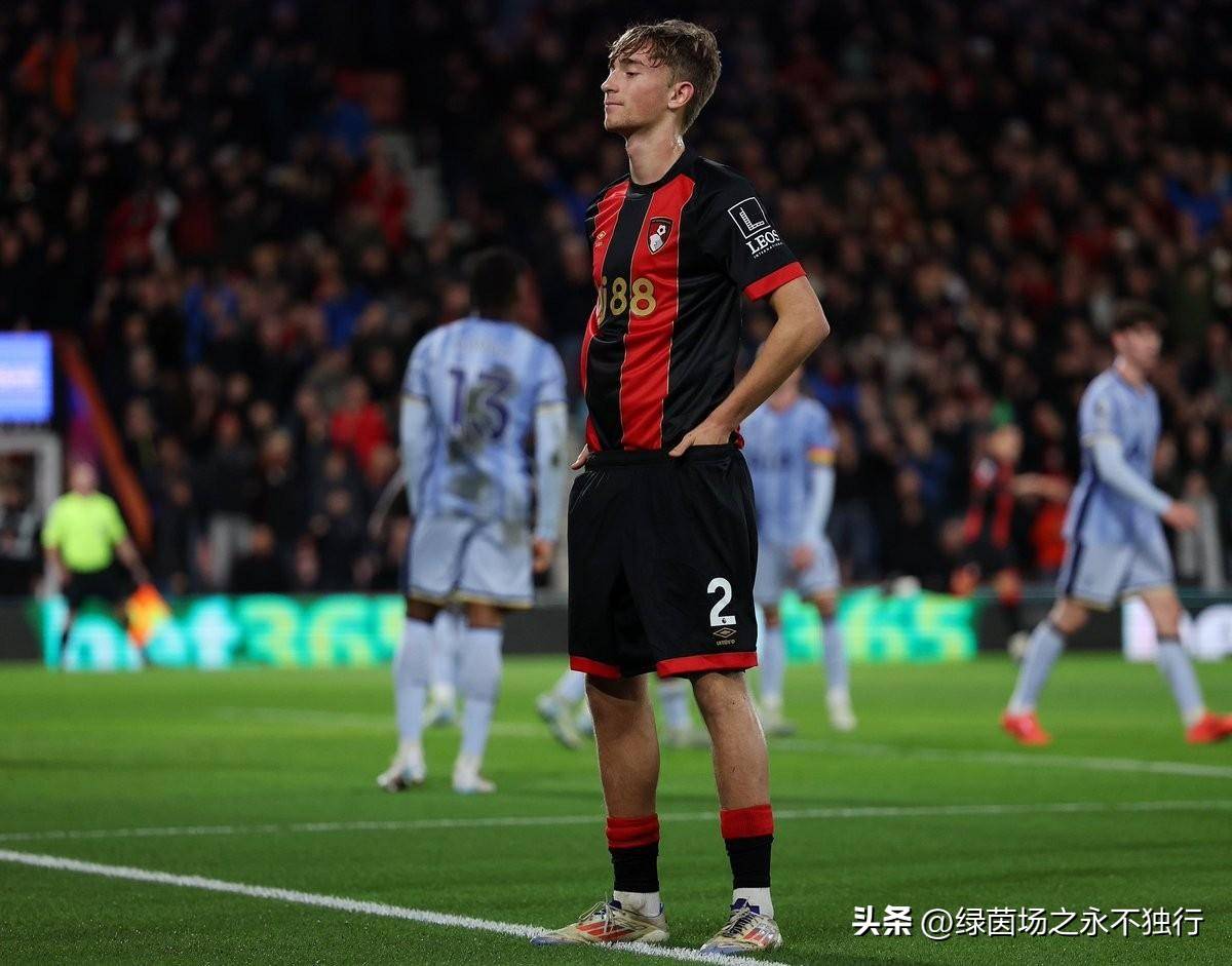 关于利物浦前锋受伤,伯恩茅斯战获胜的信息 关于利物浦前锋受伤,伯恩茅斯战获胜的信息