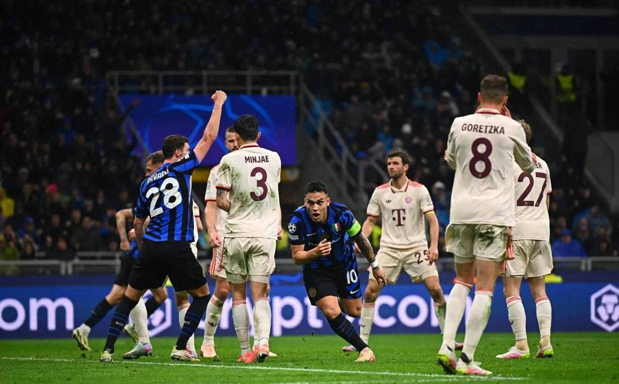 包含欧洲联赛冠军球队接受城市盛大游行,球迷热情参与庆祝的词条 包含欧洲联赛冠军球队接受城市盛大游行,球迷热情参与庆祝的词条