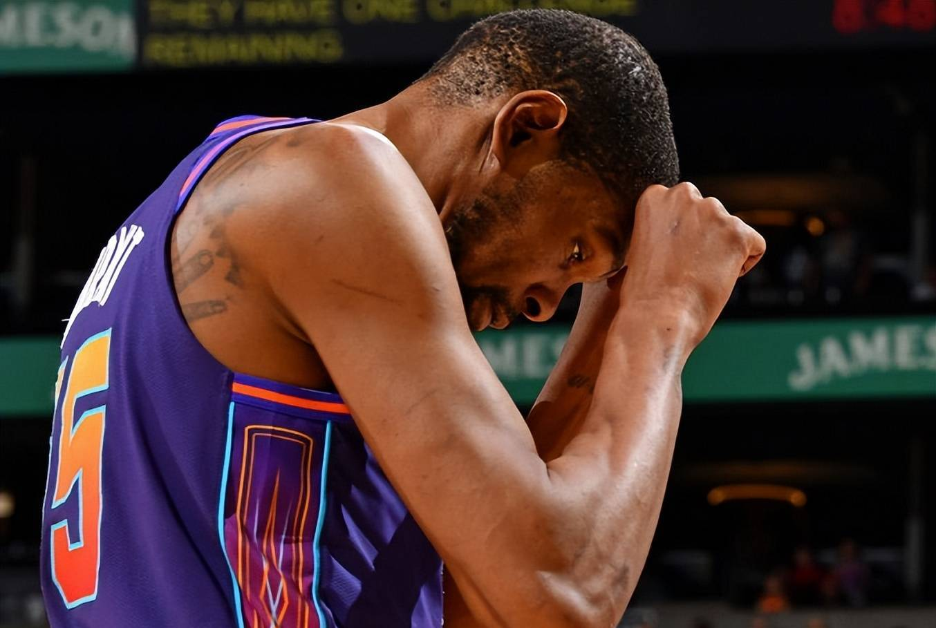 包含临危受命，替补球员关键时刻爆发的词条