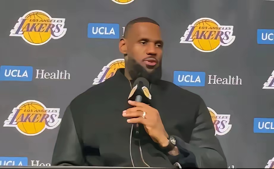 勇士战略部署调整，发挥出色团队合作