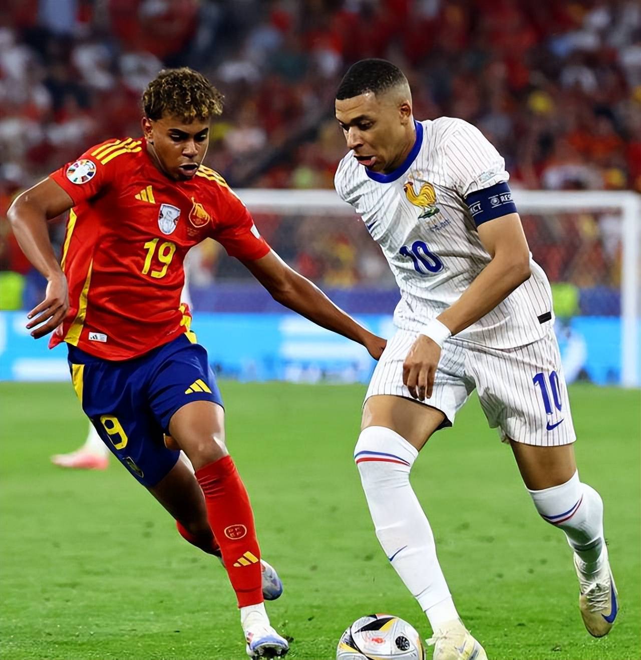 欧国联决赛中矢志不渝士气高昂 欧国联决赛中矢志不渝士气高昂