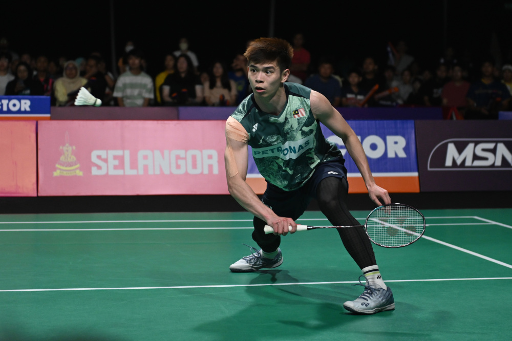 中国羽毛球队摘得团体冠军！