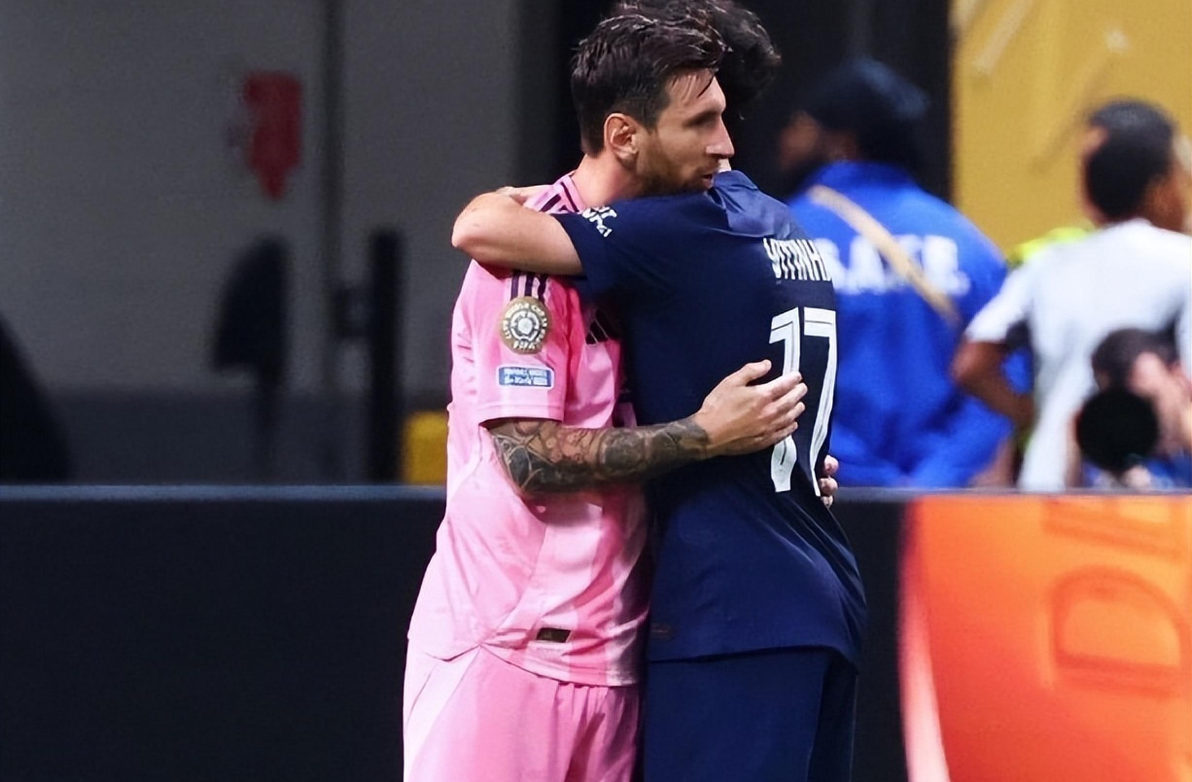 关于梅西帽子戏法，巴黎大胜哈化粉碎赛会梦！的信息