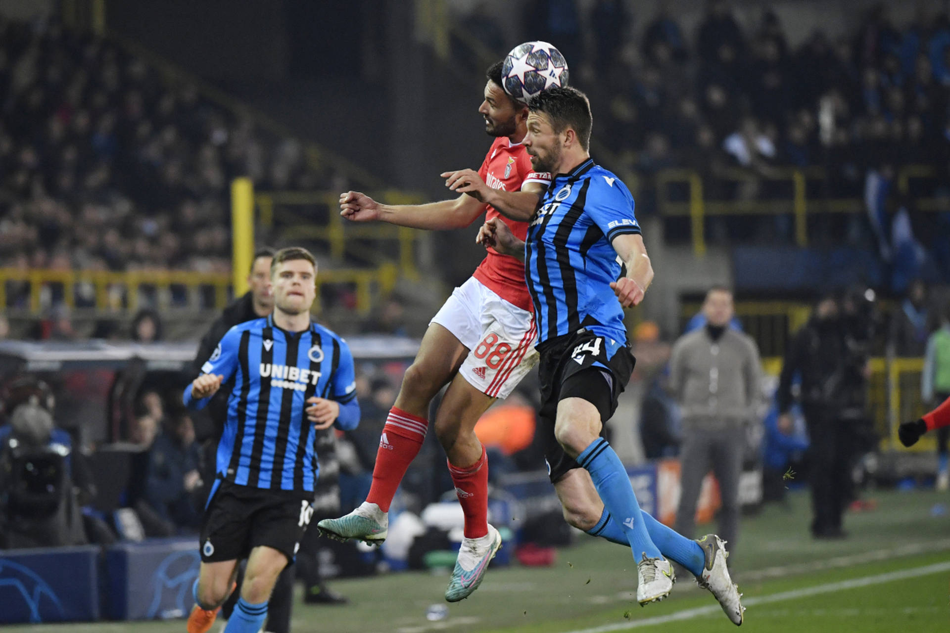 曼城客场对阵狼队,谁能赢得胜利 曼城客场对阵狼队,谁能赢得胜利