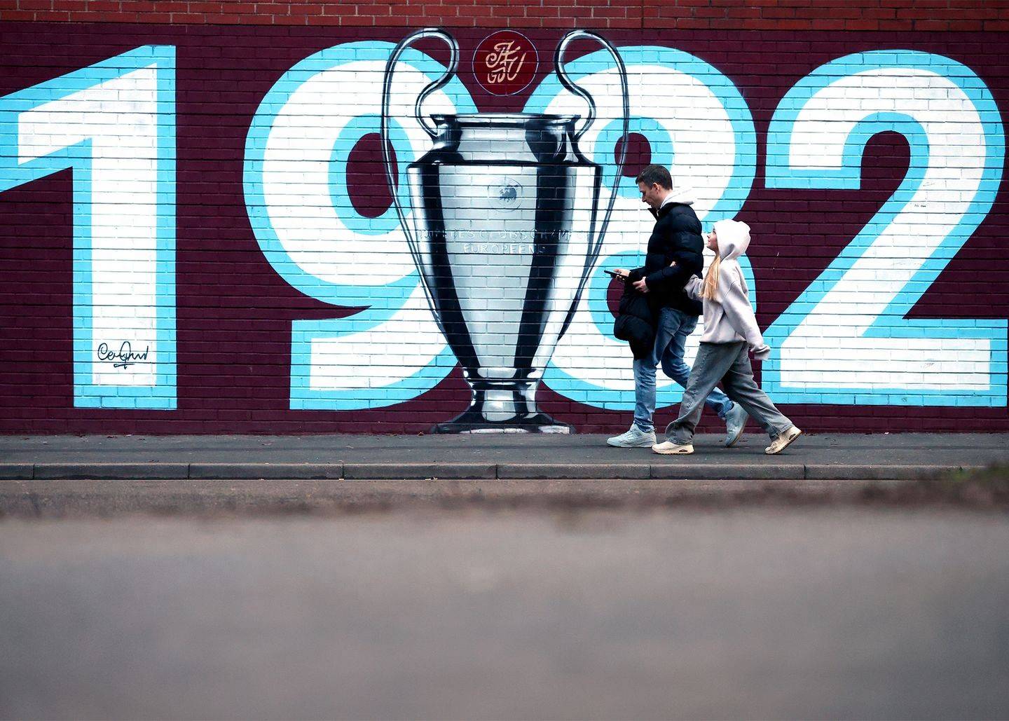 包含阿斯顿维拉客场击败桑德兰,取得关键胜利的词条 包含阿斯顿维拉客场击败桑德兰,取得关键胜利的词条