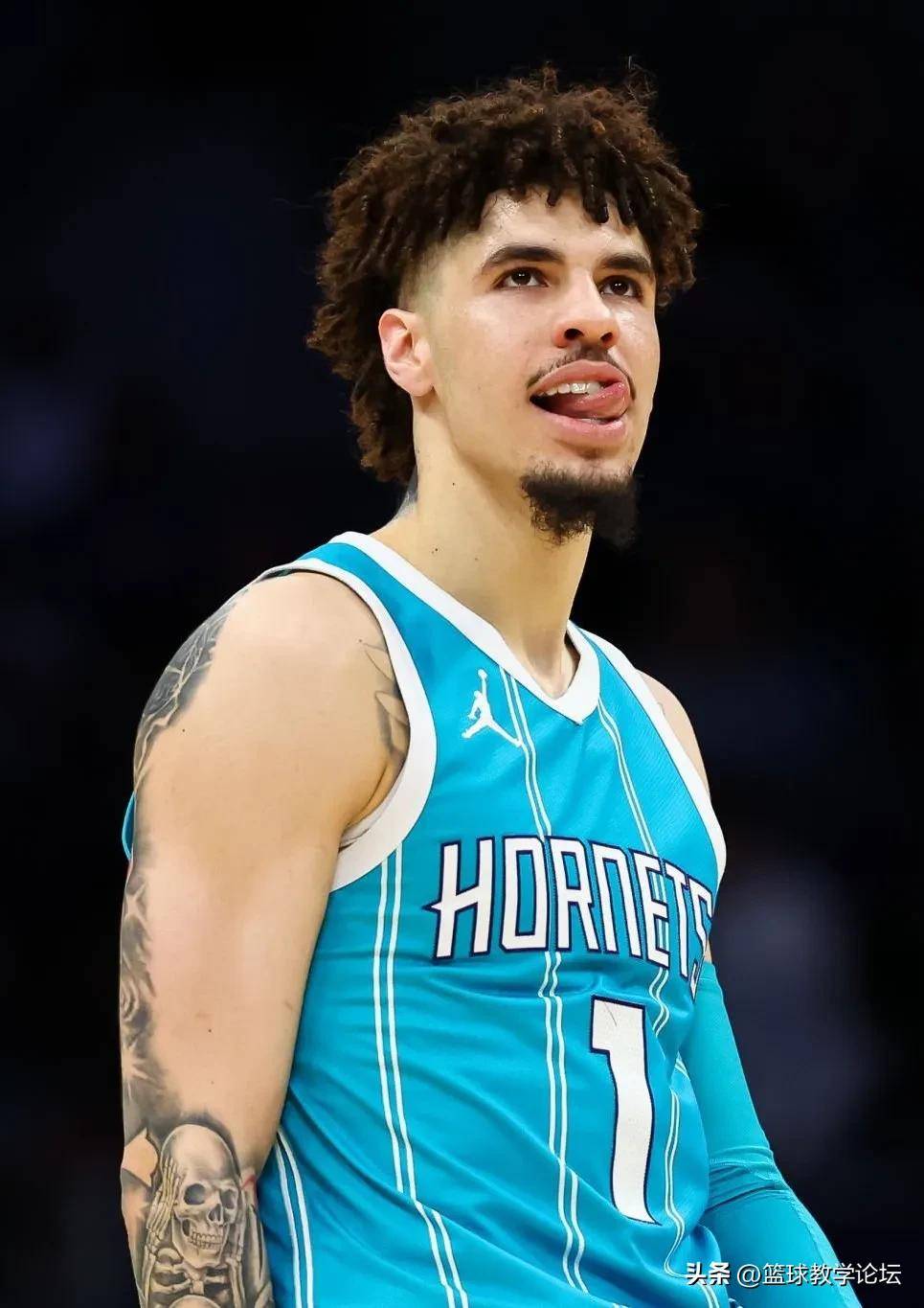 历史性一刻!WNBA选秀探花特邀球员首次加盟北卡罗来纳黄蜂的简单介绍 历史性一刻!WNBA选秀探花特邀球员首次加盟北卡罗来纳黄蜂的简单介绍