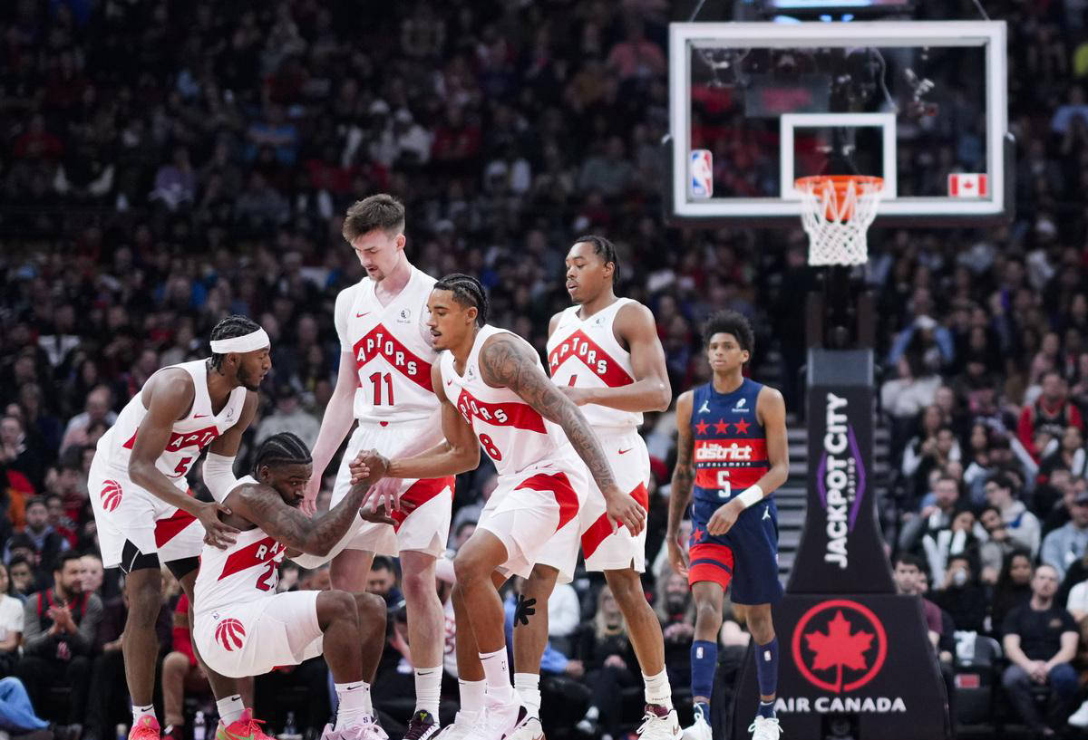 篮网队主将连续多场比赛表现出色