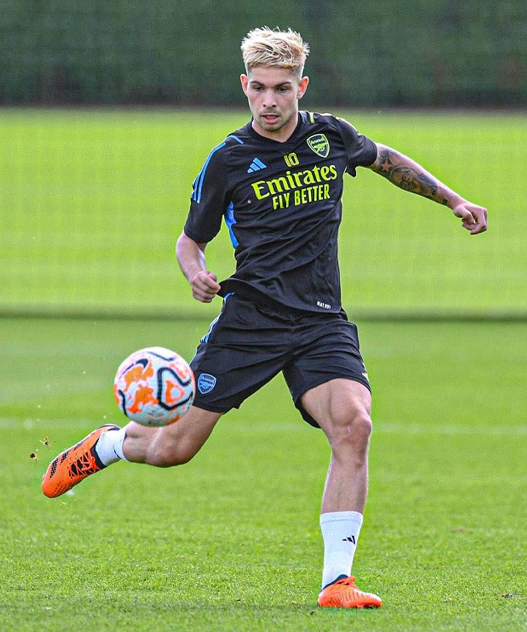 阿森纳外援开启独自训练,备战下一场比赛的简单介绍 阿森纳外援开启独自训练,备战下一场比赛的简单介绍