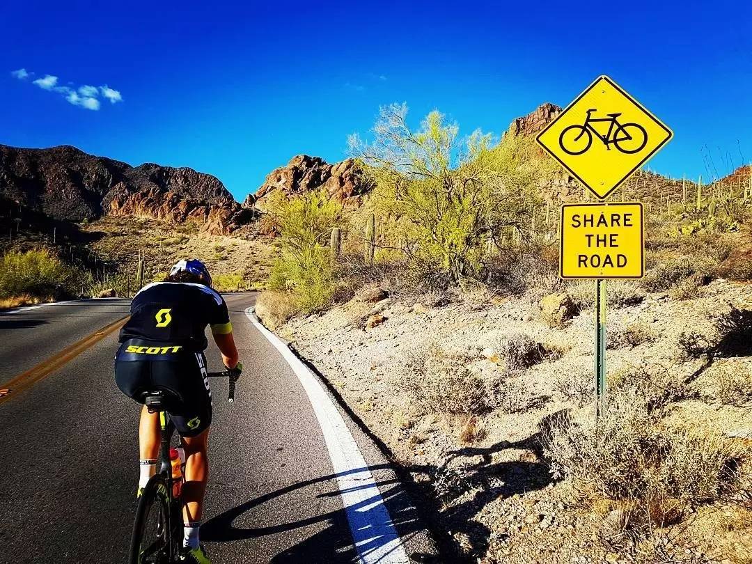 斯洛伐克自行车选手实力超群 斯洛伐克自行车选手实力超群