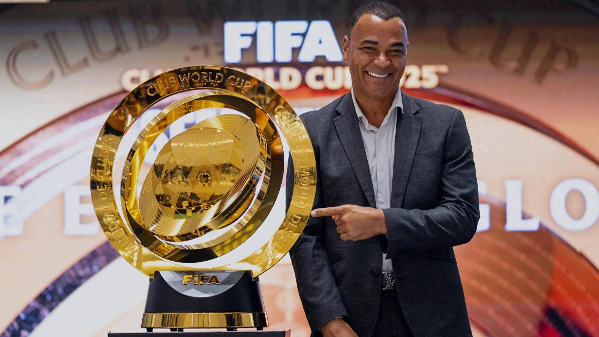 关于双方实力对比明显，球队技术精湛赛场精彩绝伦的信息